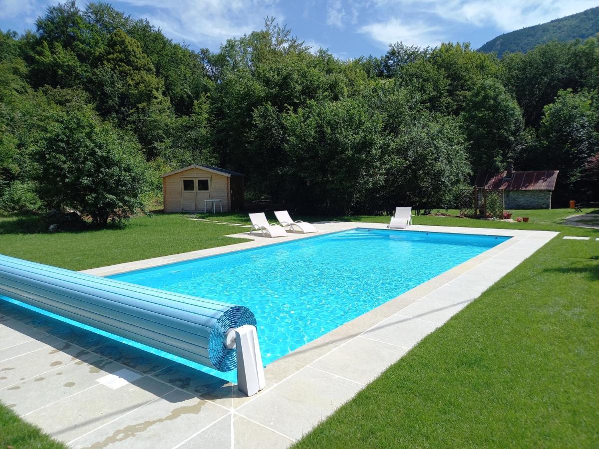 La Clairiere Du Moulin Bed and Breakfast Lepin-le-Lac Exteriör bild
