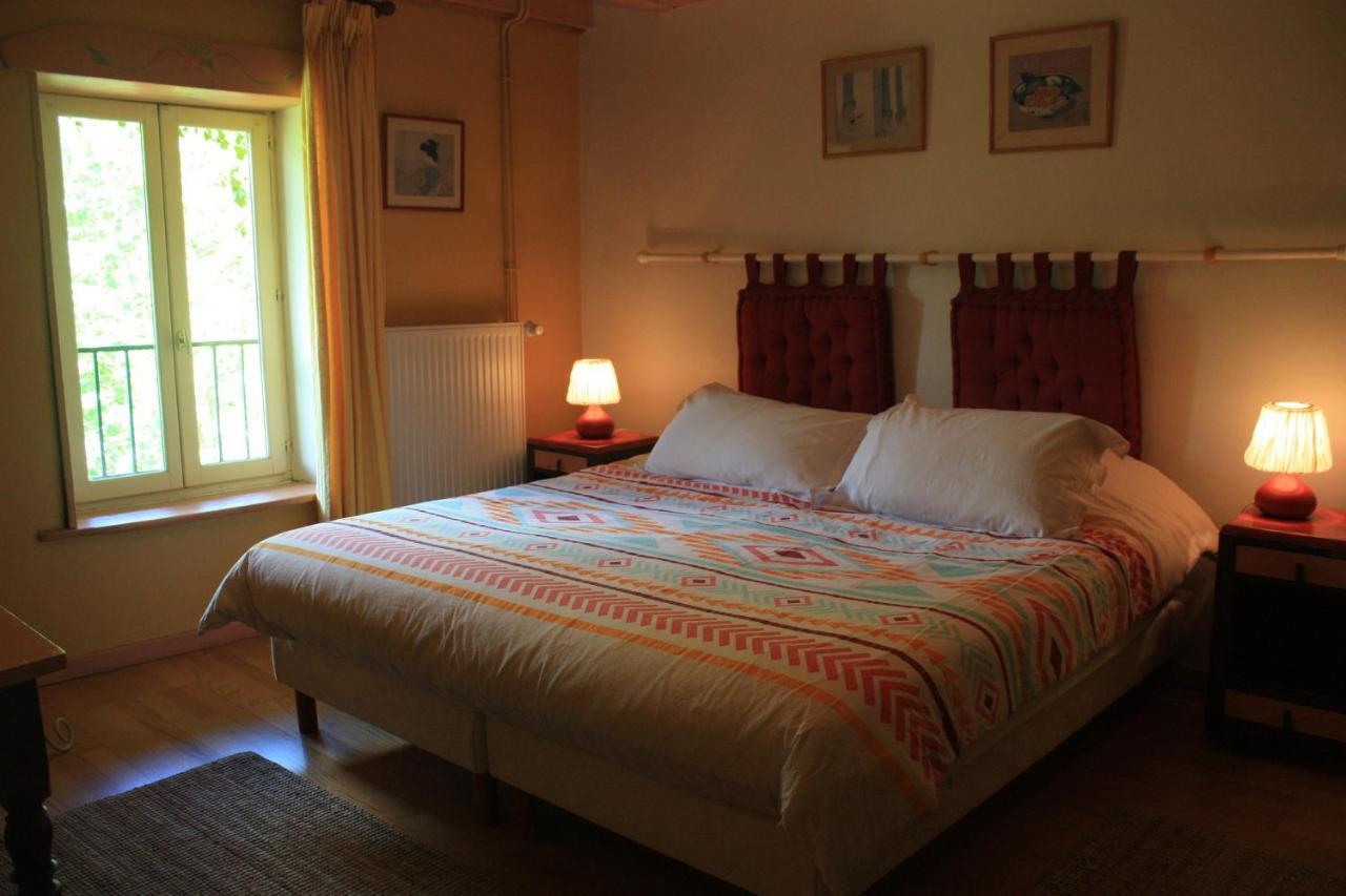 La Clairiere Du Moulin Bed and Breakfast Lepin-le-Lac Exteriör bild