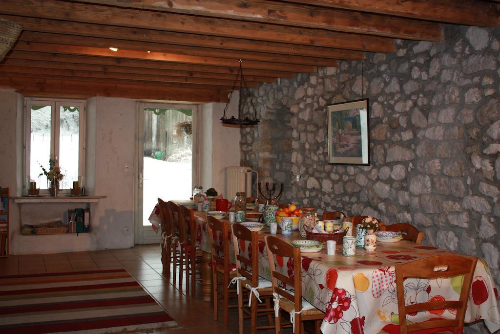La Clairiere Du Moulin Bed and Breakfast Lepin-le-Lac Exteriör bild