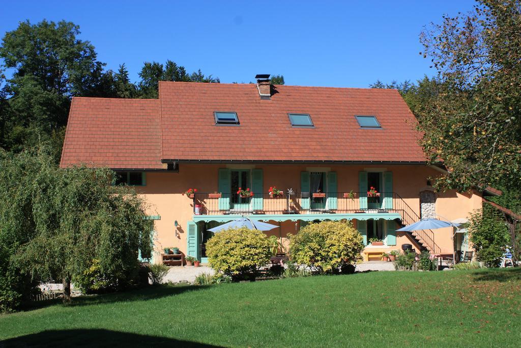 La Clairiere Du Moulin Bed and Breakfast Lepin-le-Lac Exteriör bild